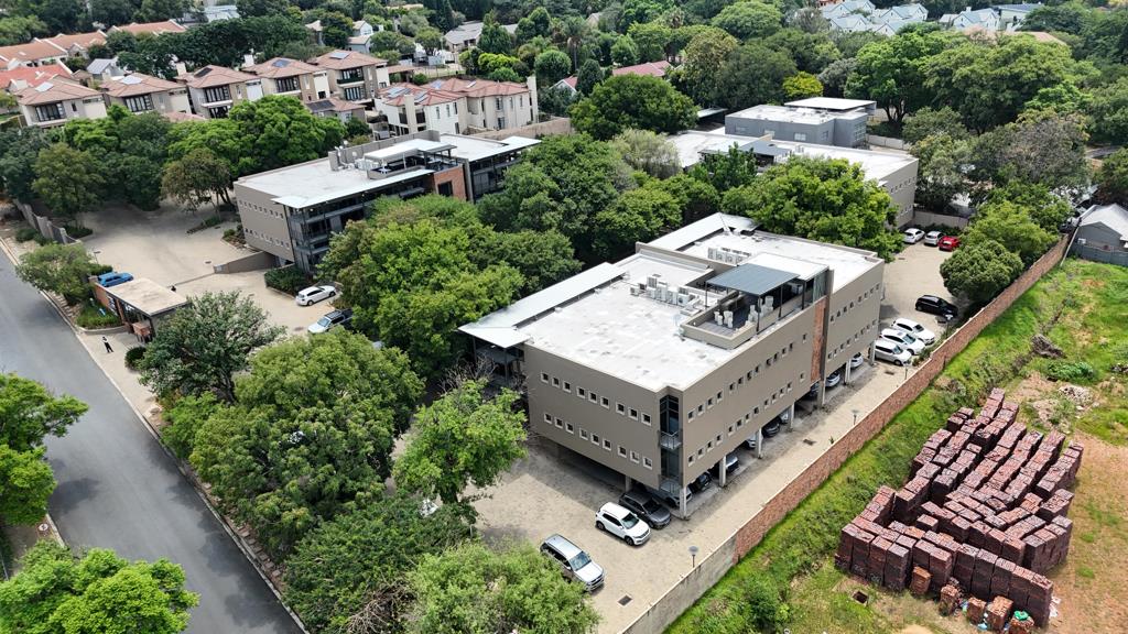 320 m² Commercial space