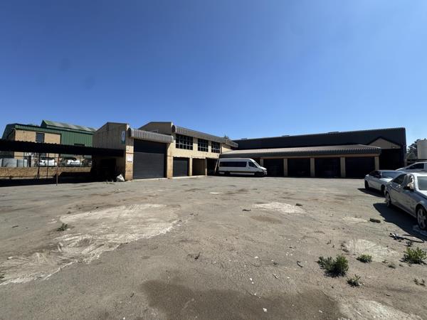 1 100 m² Industrial space
