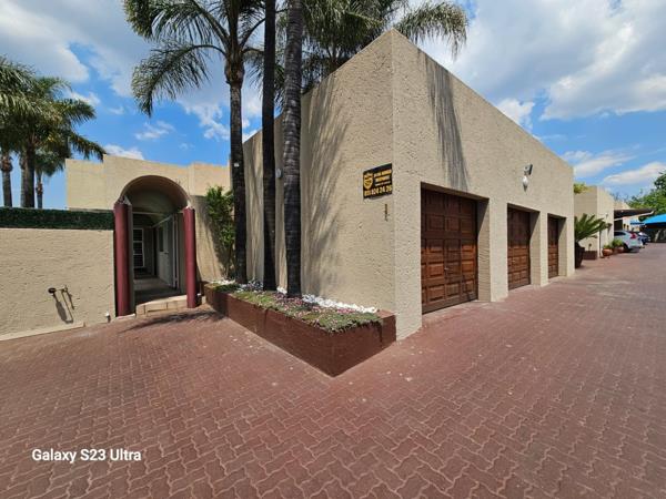 5 Bedroom Townhouse