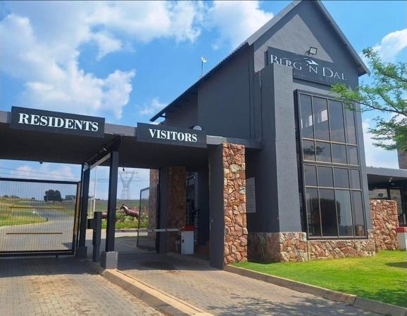 473 m² Land