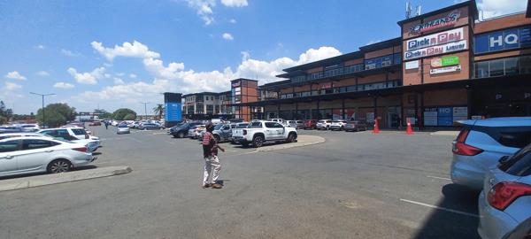 1 906 m² Commercial space