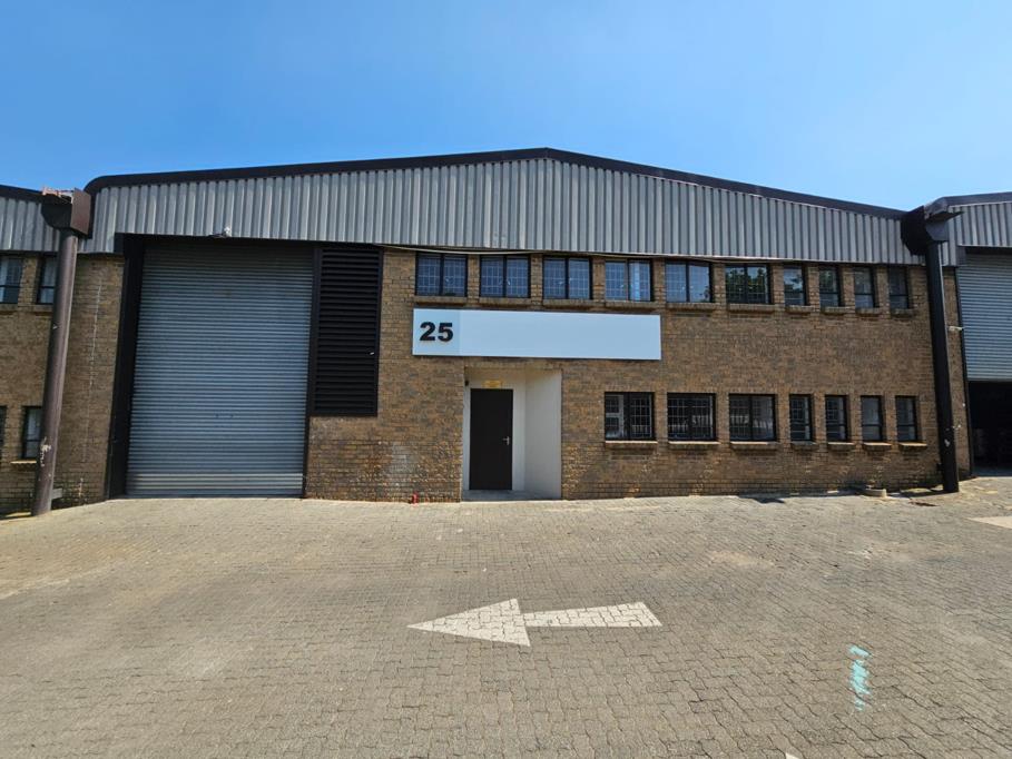 331 m² Industrial space