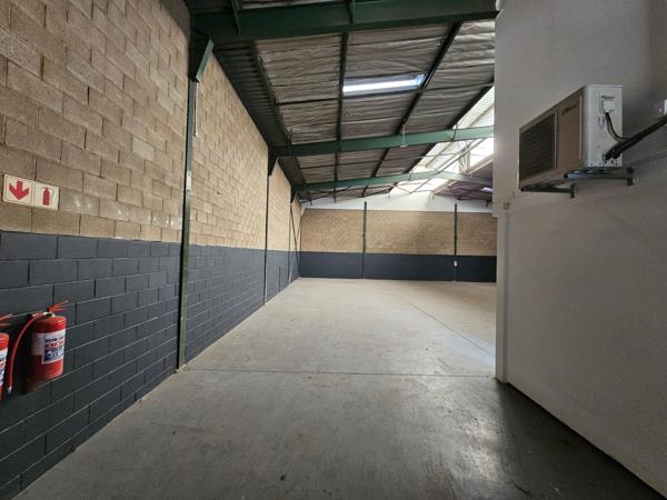 331 m² Industrial space