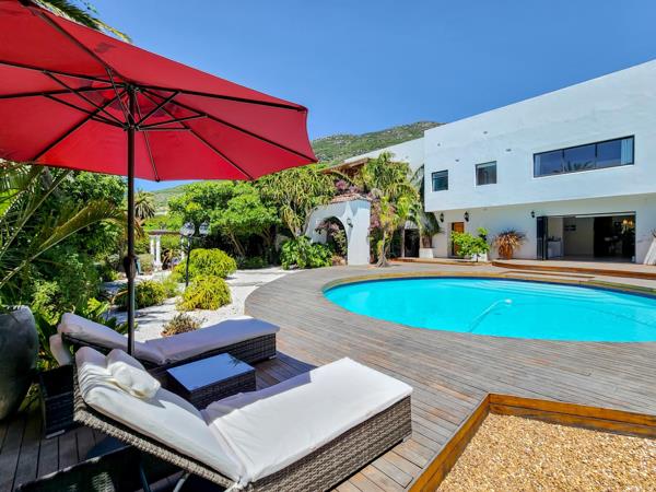 5 Bedroom House