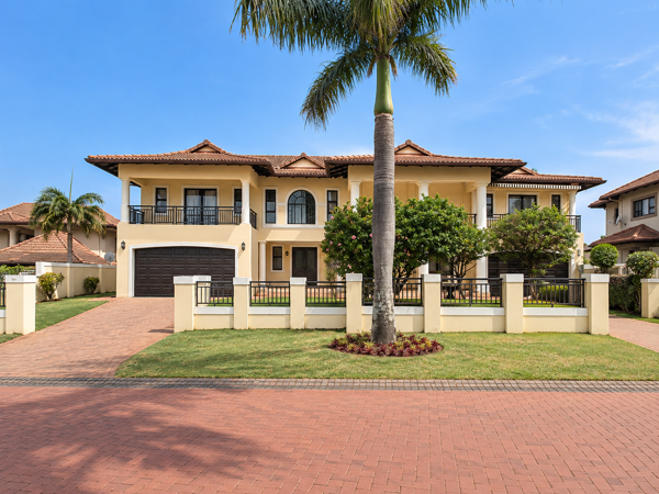 8 Bedroom House