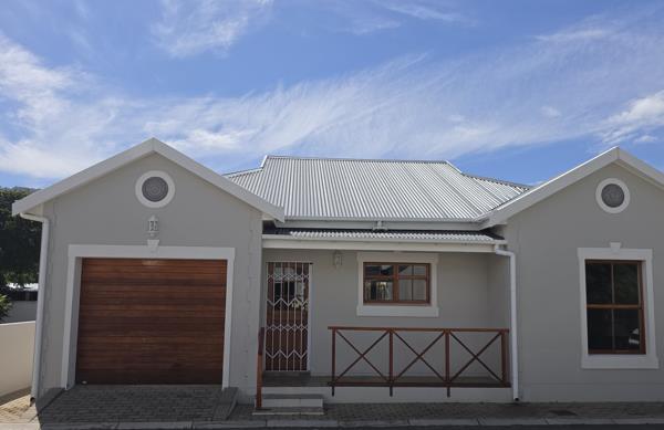 2 Bedroom House
