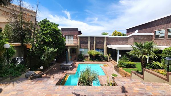 5 Bedroom House