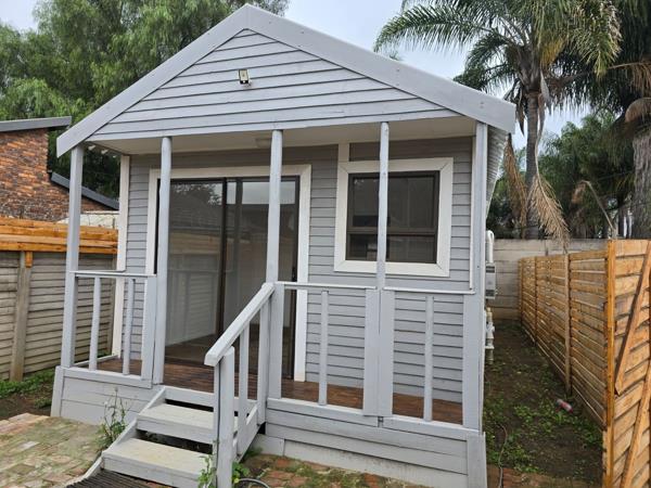 1 Bedroom Garden Cottage