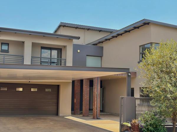 6 Bedroom House