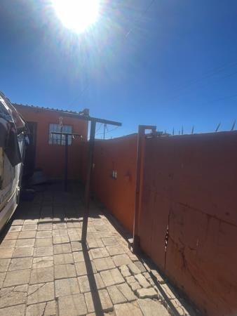 1 Bedroom House