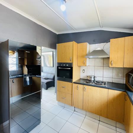 2 Bedroom House