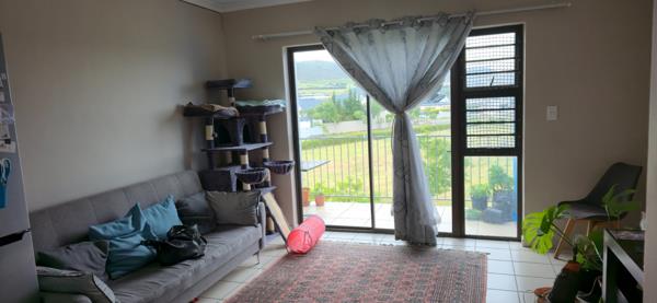 2 Bedroom Apartment in Burgundy Estate