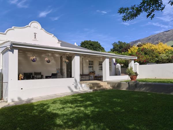 6 Bedroom House