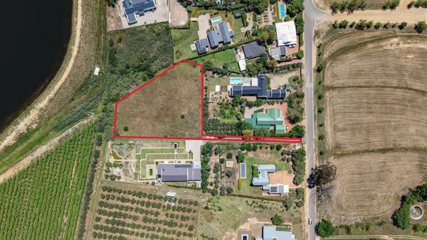 4 343 m² Land