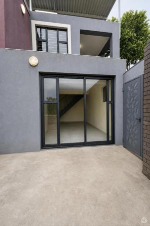 1 Bedroom House
