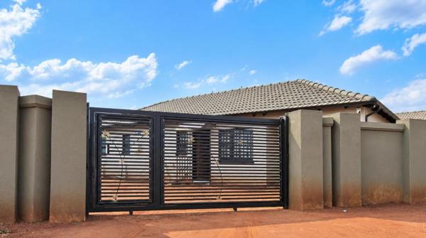 2 Bedroom House
