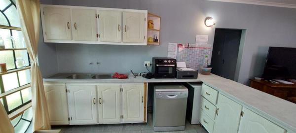 1 Bedroom House