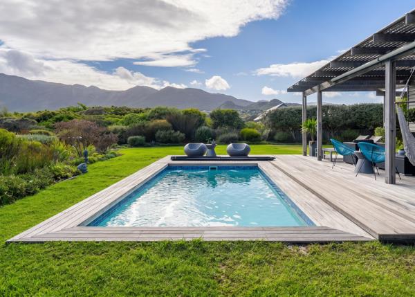 3 Bedroom House in Noordhoek