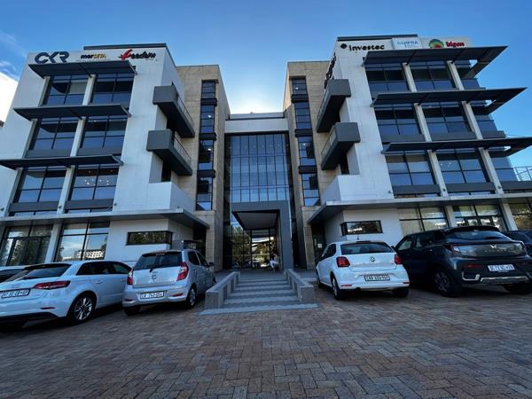 235 m² Commercial space