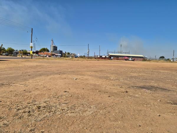 210 m² Land