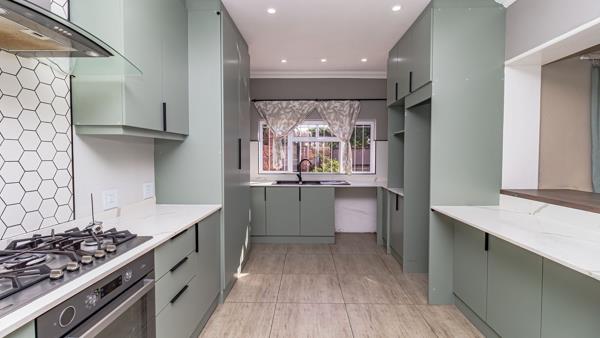 4 Bedroom House in Bothasig