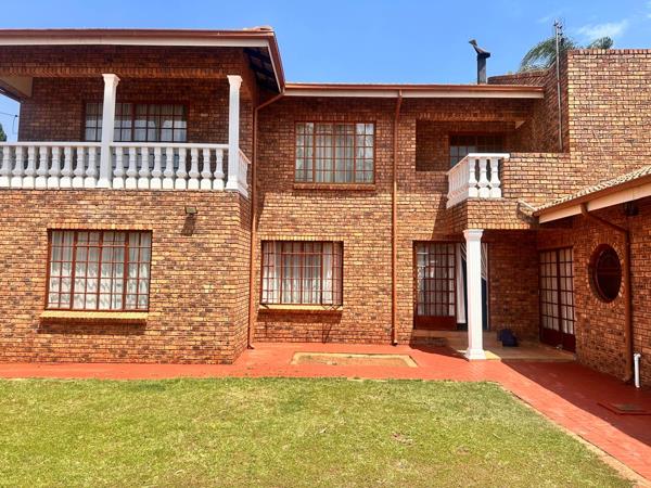 5 Bedroom House