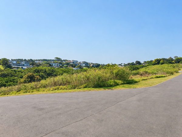 585 m² Land