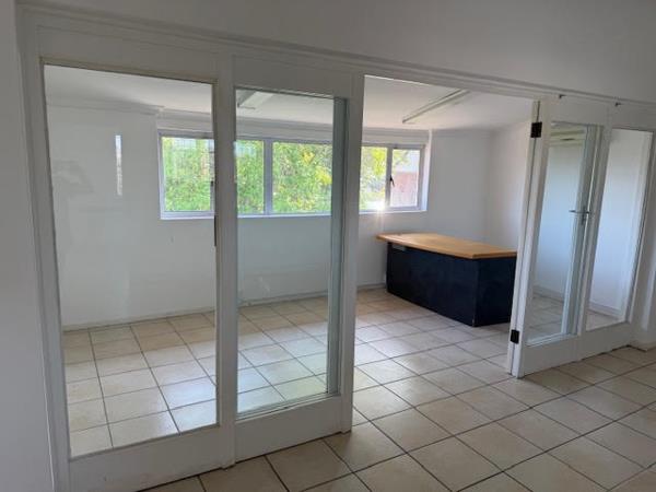 80 m² Commercial space
