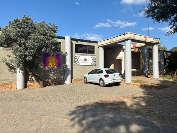 100 m² Commercial space