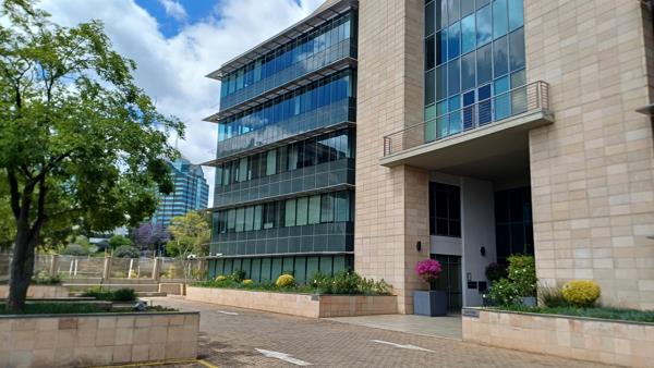 898.1 m² Commercial space
