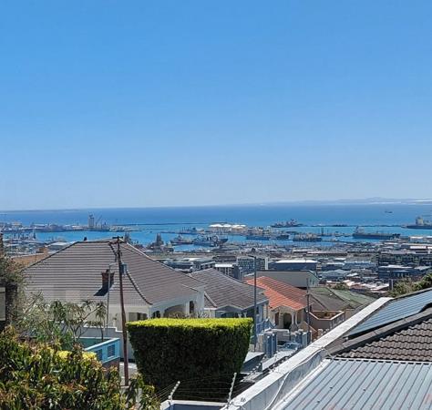 1 Bedroom Apartment in Walmer Estate