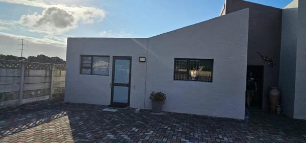 1 Bedroom Garden Cottage