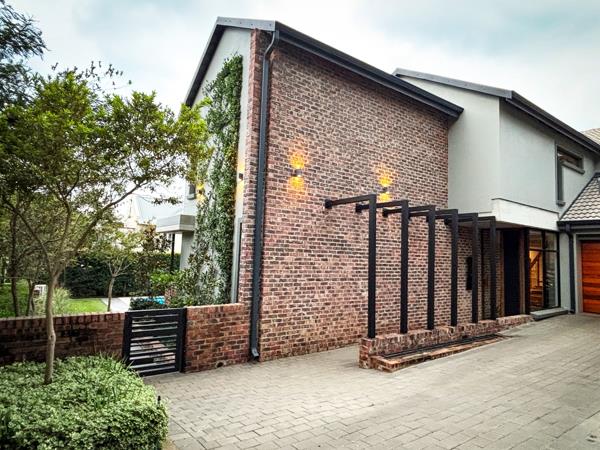 6 Bedroom House