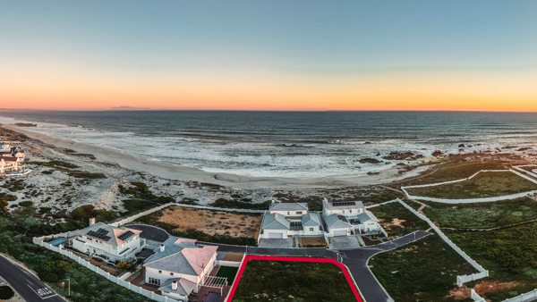 798 m² Land