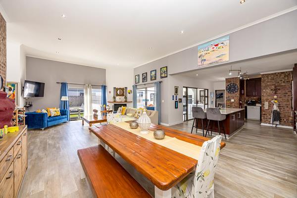 5 Bedroom House