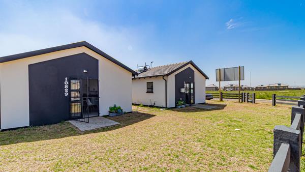 2 Bedroom House