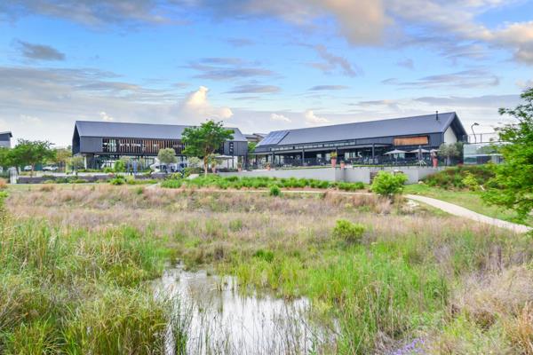 644 m² Land