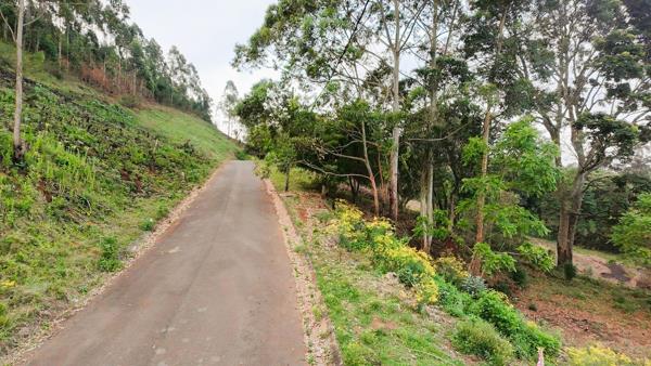 1 758 m² Land