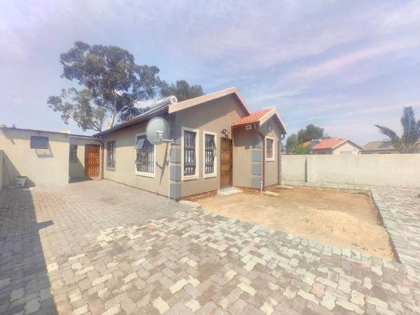 2 Bedroom House