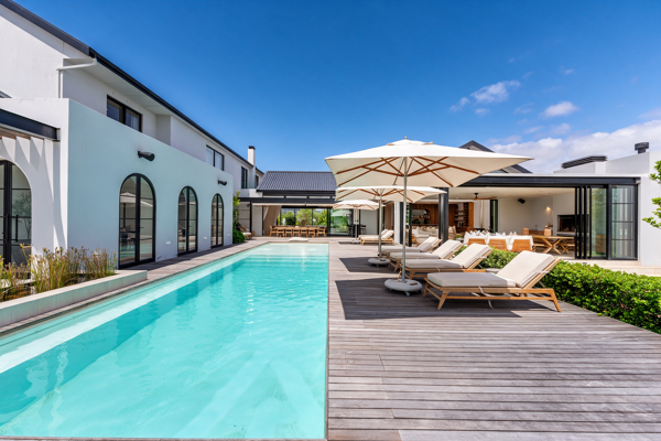 8 Bedroom House