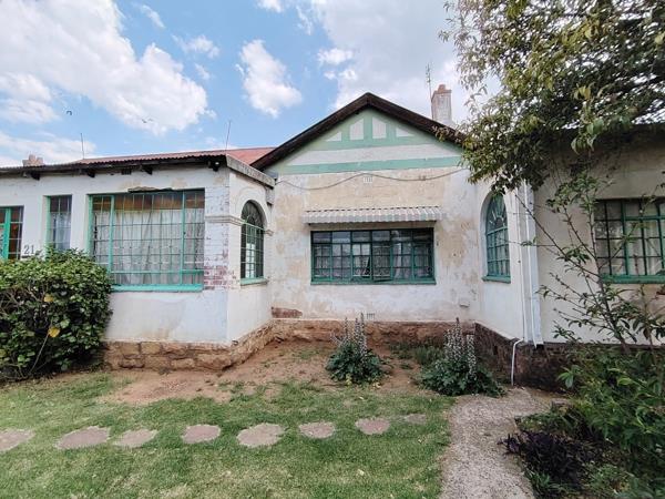 15 Bedroom House