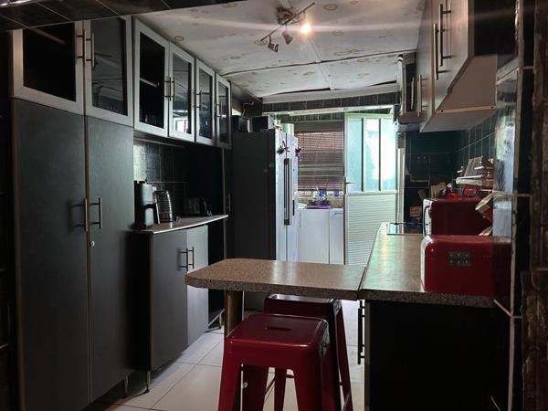 4 Bedroom House in Kuyasa
