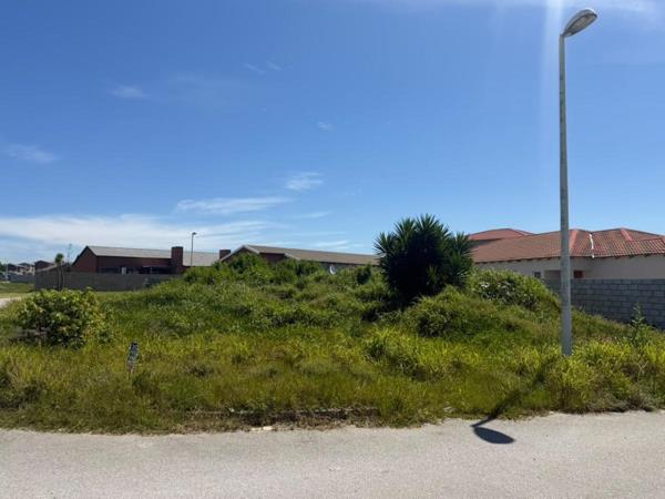 443 m² Land