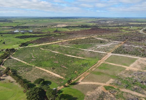 565 m² Land