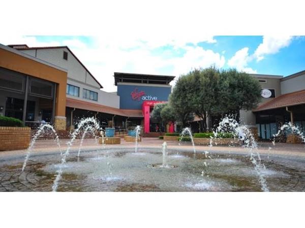 57.5 m² Retail Space