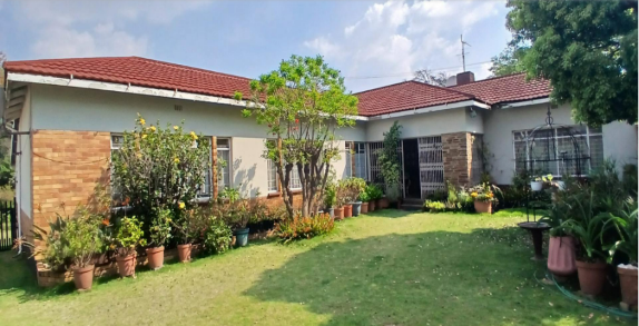 5 Bedroom House