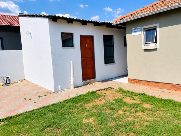 1 Bedroom House