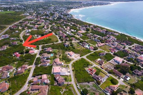 800 m² Land