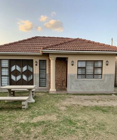 2 Bedroom House