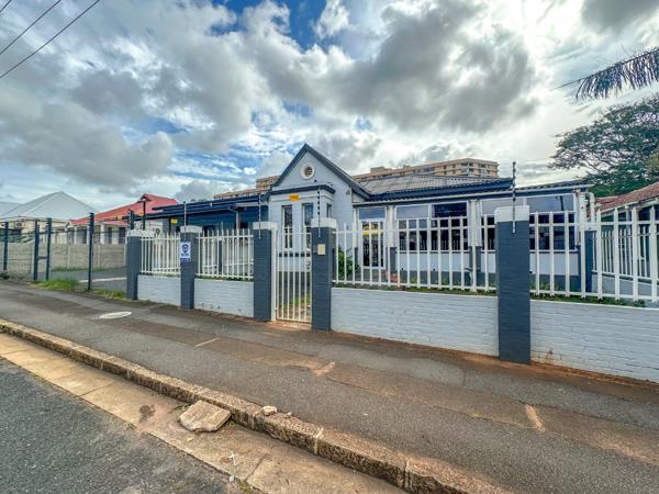 611 m² Commercial space